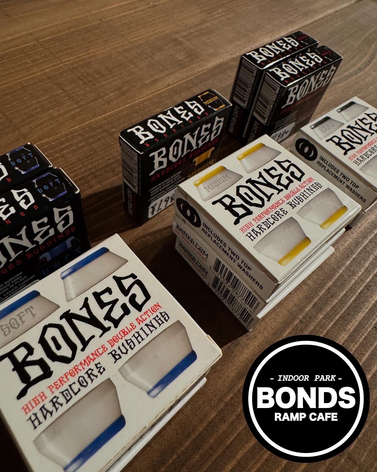 ★送料最安 BONES bearing BUSHING ブッシュ ボーンズ パーツ パウエル スケート用品 スケート初心者