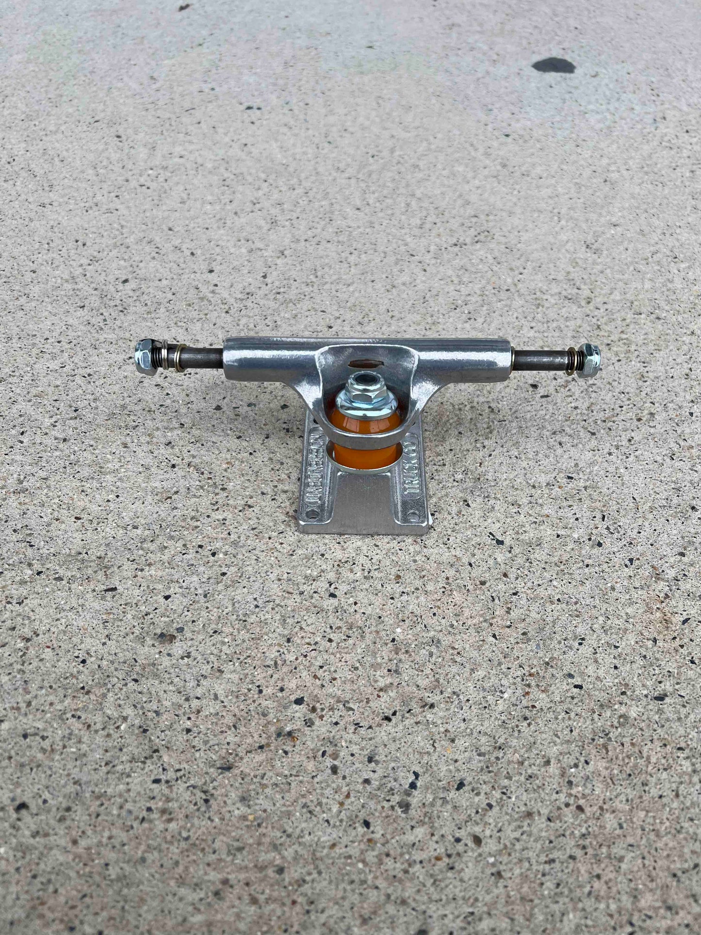 送料無料 SKATEBOARD INDEPENDENT Polished T-hanger 109 stage11 2個1セット■