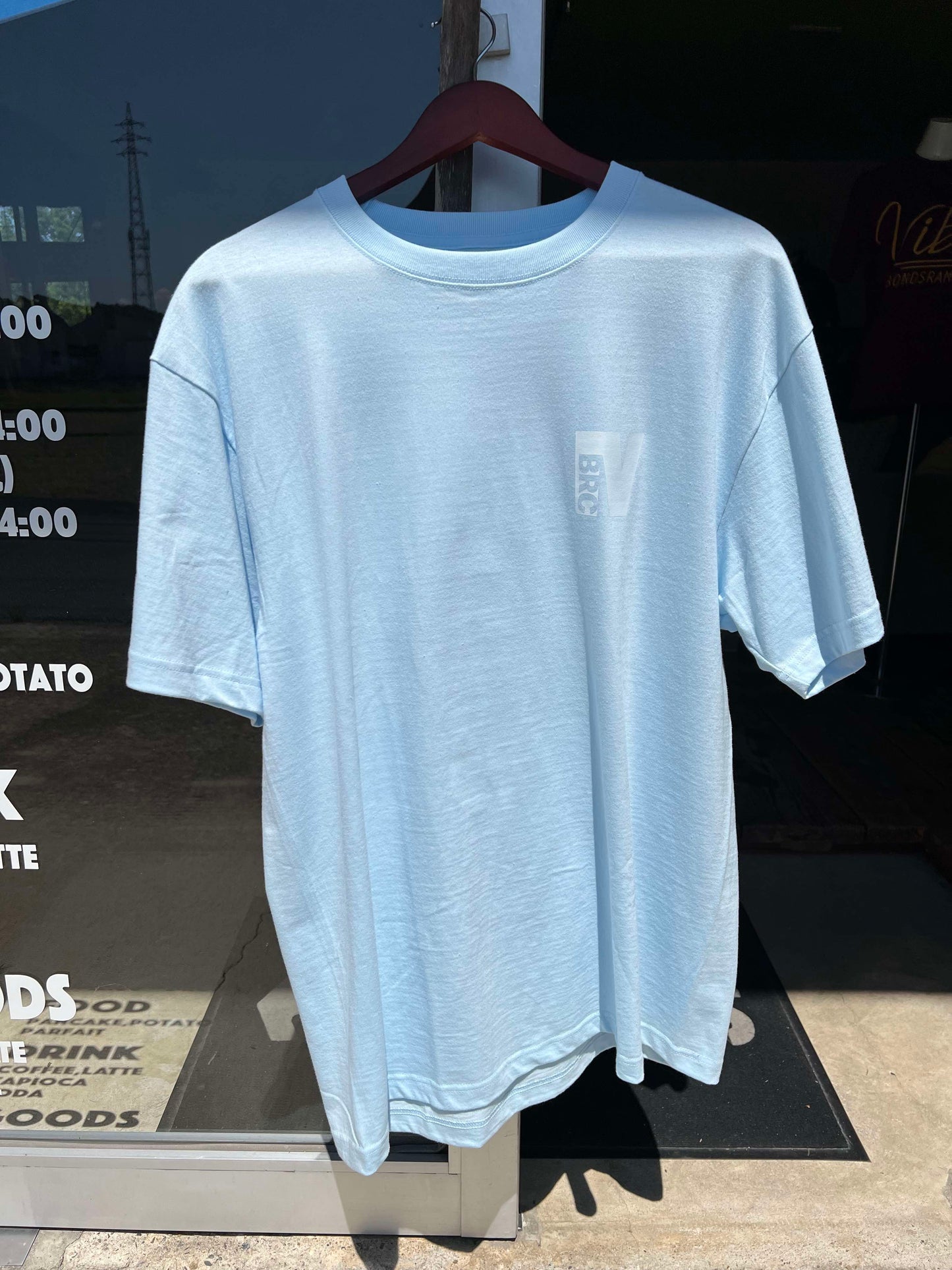 送料無料 BRC×PRAY FOR GRIP オリジナルTシャツ "PRAY FOR BRC" ライトブルー ■