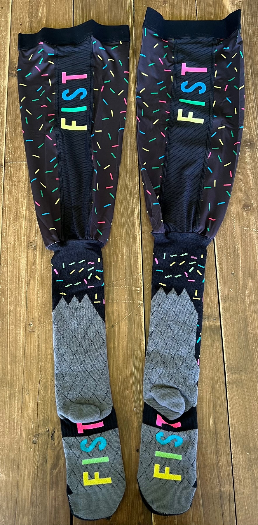 ★送料無料 BMX FISTHANDWEAR フィスト BRACESOCK 男女兼用 ストリート ソックス 靴下 ブラック カラフル 全国通信可能 ■