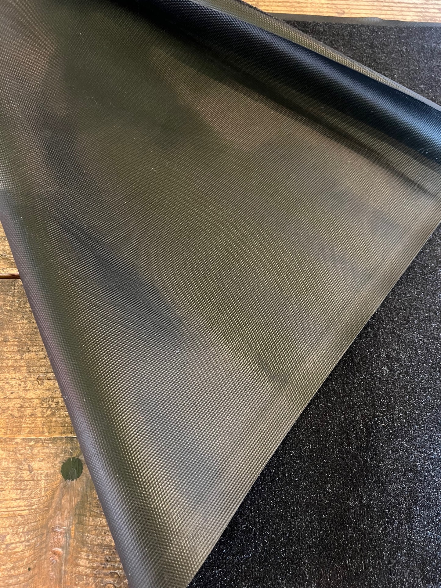 送料無料 FOX フォックス レーシング マット 100×220 BLACK ブラック ディンプル加工 全国通販可能 ◎ ★