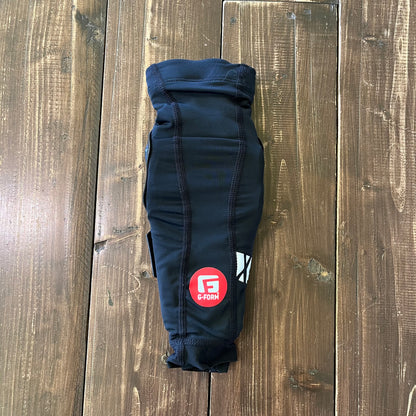 ★送料無料 G-FORM  PRO-X3 ELBOW GUARDS BMX ストライダー 肘 プロテクター YOUTH キッズ インナー 正規代理店契約商品 ■