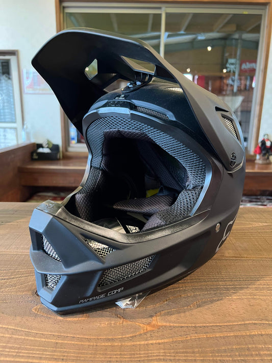 FOX フォックス RAMPAGE HELMETS Sサイズ BLACK 黒 BMX 自転車 バイク ヘルメット 正規代理店契約商品 ■